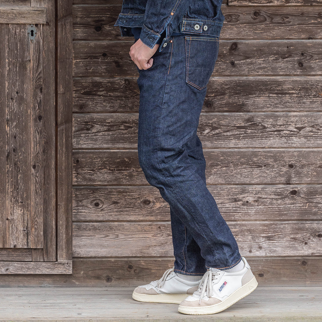 Fashion slim tapered raw denim